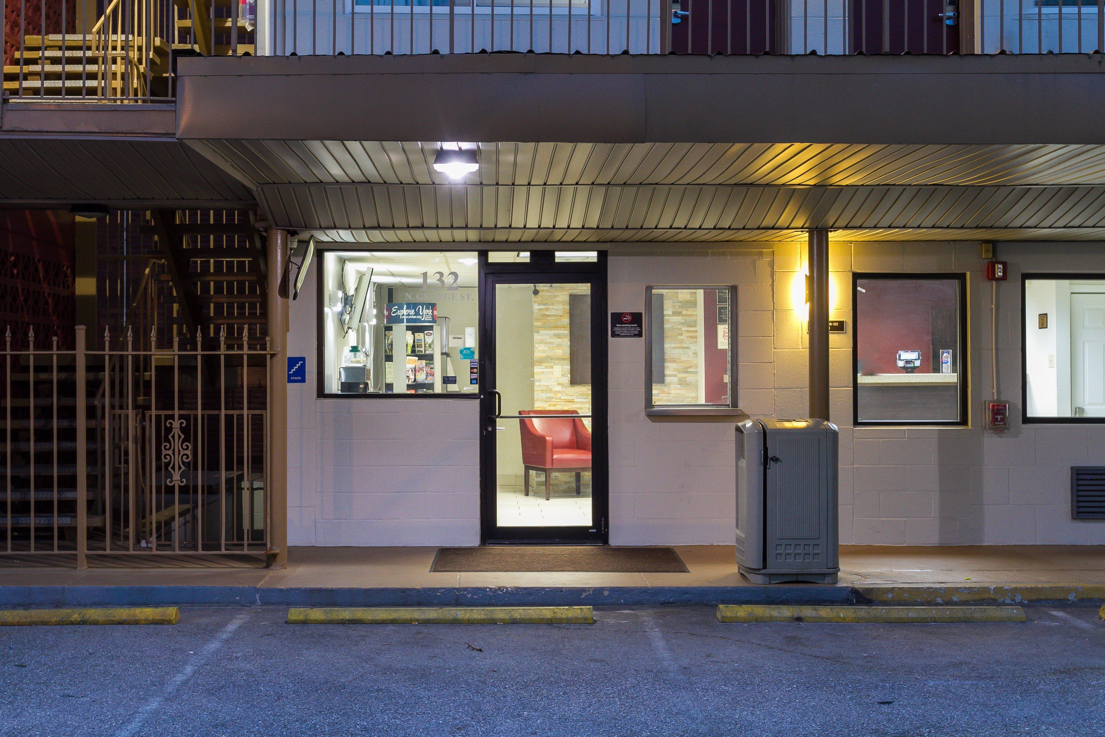 Red Roof Inn York Downtown Ngoại thất bức ảnh